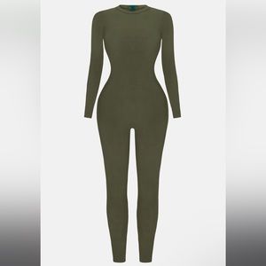 Never worn fashion nova jumpsuit olive green size medium